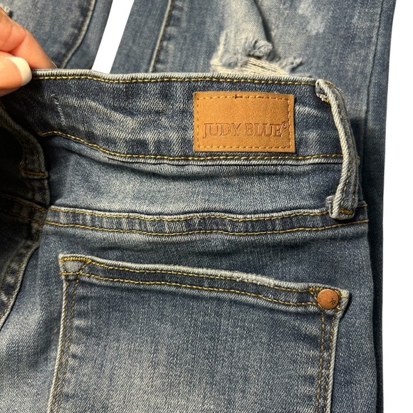 Judy Blue Distressed Blue Ankle Jeans - Picture 8 of 14